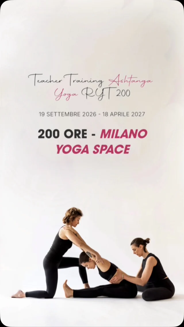✨

𝗧𝗘𝗔𝗖𝗛𝗘𝗥 𝗧𝗥𝗔𝗜𝗡𝗜𝗡𝗚 𝗔𝗦𝗛𝗧𝗔𝗡𝗚𝗔 𝗩𝗜𝗡𝗬𝗔𝗦𝗔 𝗬𝗢𝗚𝗔 𝗥𝗬𝗧 𝟮𝟬𝟬 𝗢𝗥𝗘 – 𝗠𝗜𝗟𝗔𝗡𝗢 𝗬𝗢𝗚𝗔 𝗦𝗣𝗔𝗖𝗘

Sono felice di partecipare, per il quarto anno consecutivo, al Teacher Training di Ashtanga Vinyasa Yoga di @milanoyogaspace come insegnante di Anatomia e Biomeccanica applicate allo Yoga.
Il Teacher Training di Ashtanga Vinyasa Yoga RYT 200 Ore è organizzato da @milanoyogaspace  scuola fondata da @mariannaborga_ insegnante di grande esperienza e sensibilità.

Il percorso formativo sarà condotto da @mariannaborga_ e Giulia Dellea @giulietteria che accompagneranno gli allievi durante l’intero Teacher Training con l’obiettivo di offrire una formazione completa, solida e rispettosa della tradizione, ma aperta anche alle più recenti conoscenze sul movimento.

È una collaborazione che porto avanti con grande piacere e che, anno dopo anno, si rinnova grazie alla condivisione di valori comuni: qualità dell’insegnamento, attenzione alla persona e desiderio di trasmettere uno yoga autentico e in continua evoluzione.

Per conoscere nel dettaglio il programma, il calendario e tutte le informazioni sul Teacher Training, ti invito a visitare il sito di Milano Yoga Space.

#AshtangaVinyasaYoga #TeacherTraining #YogaTeacher #YogaAnatomy #MilanoYogaSpace