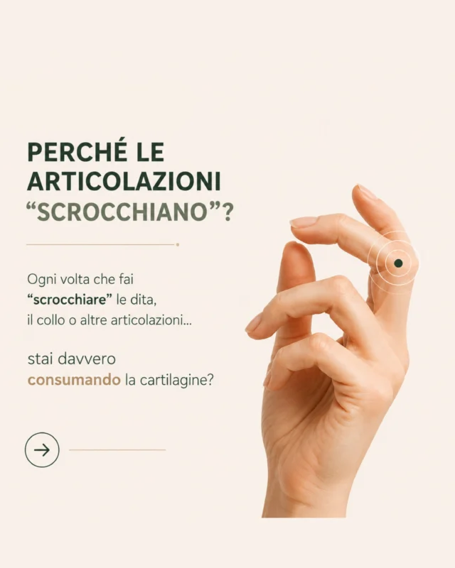 ✨

𝗣𝗘𝗥𝗖𝗛𝗘́ 𝗟𝗘 𝗔𝗥𝗧𝗜𝗖𝗢𝗟𝗔𝗭𝗜𝗢𝗡𝗜 “𝗦𝗖𝗥𝗢𝗖𝗖𝗛𝗜𝗔𝗡𝗢”?

Quante volte ti è capitato di sentire “scrocchiare” le dita, il collo o altre articolazioni? C’è chi pensa che sia un’abitudine dannosa o che possa consumare la cartilagine, ma la realtà è diversa.

Nella maggior parte dei casi, lo scrocchio articolare è un fenomeno fisiologico. Il suono è dovuto alla cavitazione del liquido sinoviale: quando la pressione all’interno dell’articolazione diminuisce rapidamente, si forma una piccola cavità gassosa che produce il caratteristico “crack”.

Le evidenze scientifiche disponibili indicano che, nelle persone sane, questo fenomeno non aumenta il rischio di artrosi e non comporta un’usura della cartilagine.

Naturalmente esistono delle eccezioni: se lo scrocchio è accompagnato da dolore, gonfiore, instabilità o limitazione del movimento, è opportuno rivolgersi a un professionista per una valutazione.

Conoscere il funzionamento del nostro corpo ci permette di distinguere i falsi miti dai dati scientifici e di osservare il movimento con maggiore consapevolezza.

#YogaAnatomy #AnatomiaFunzionale #Biomeccanica #SaluteArticolare #DivulgazioneScientifica